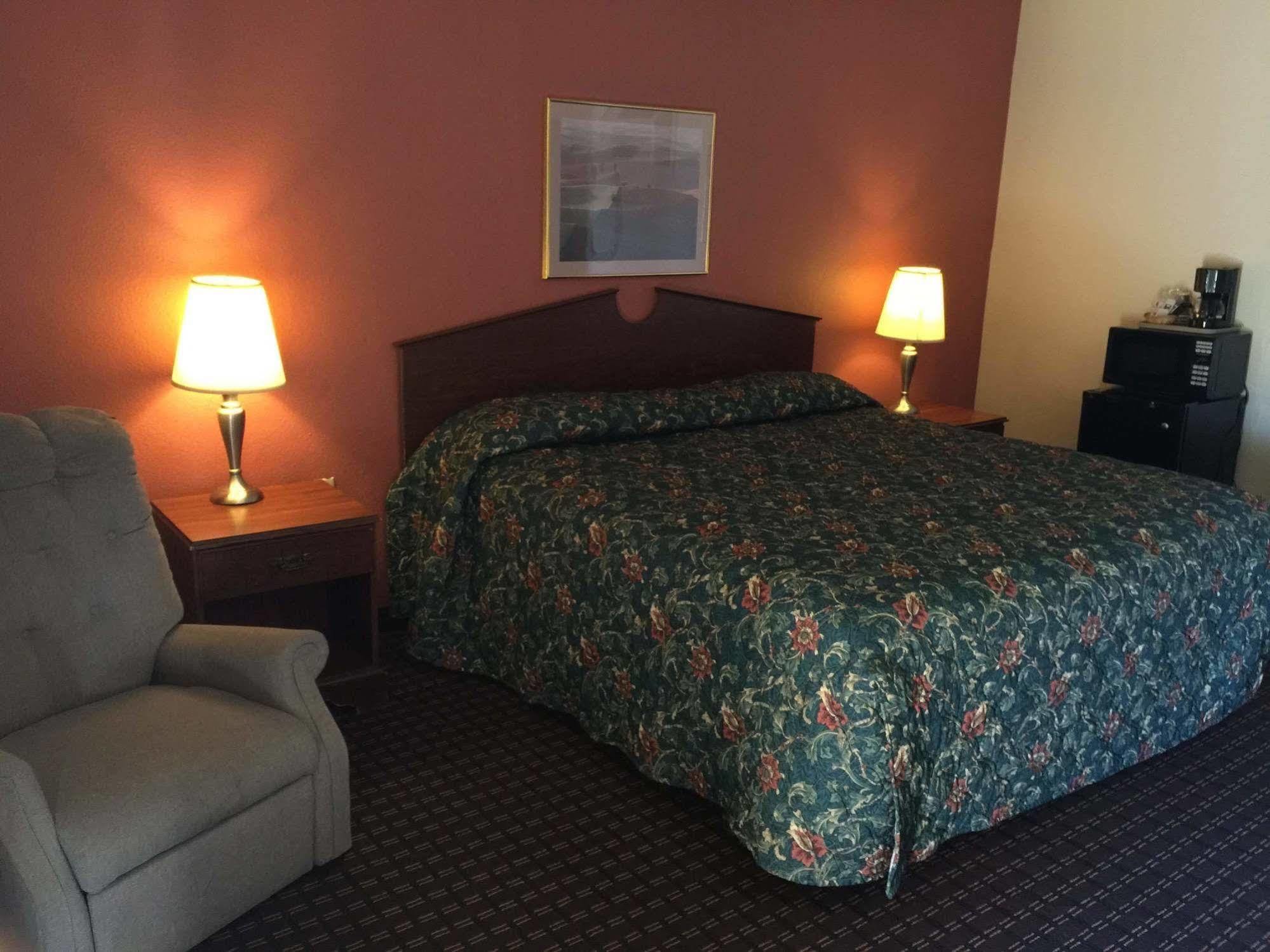 Budget Inn Lafonda Motel Либерал Екстериор снимка