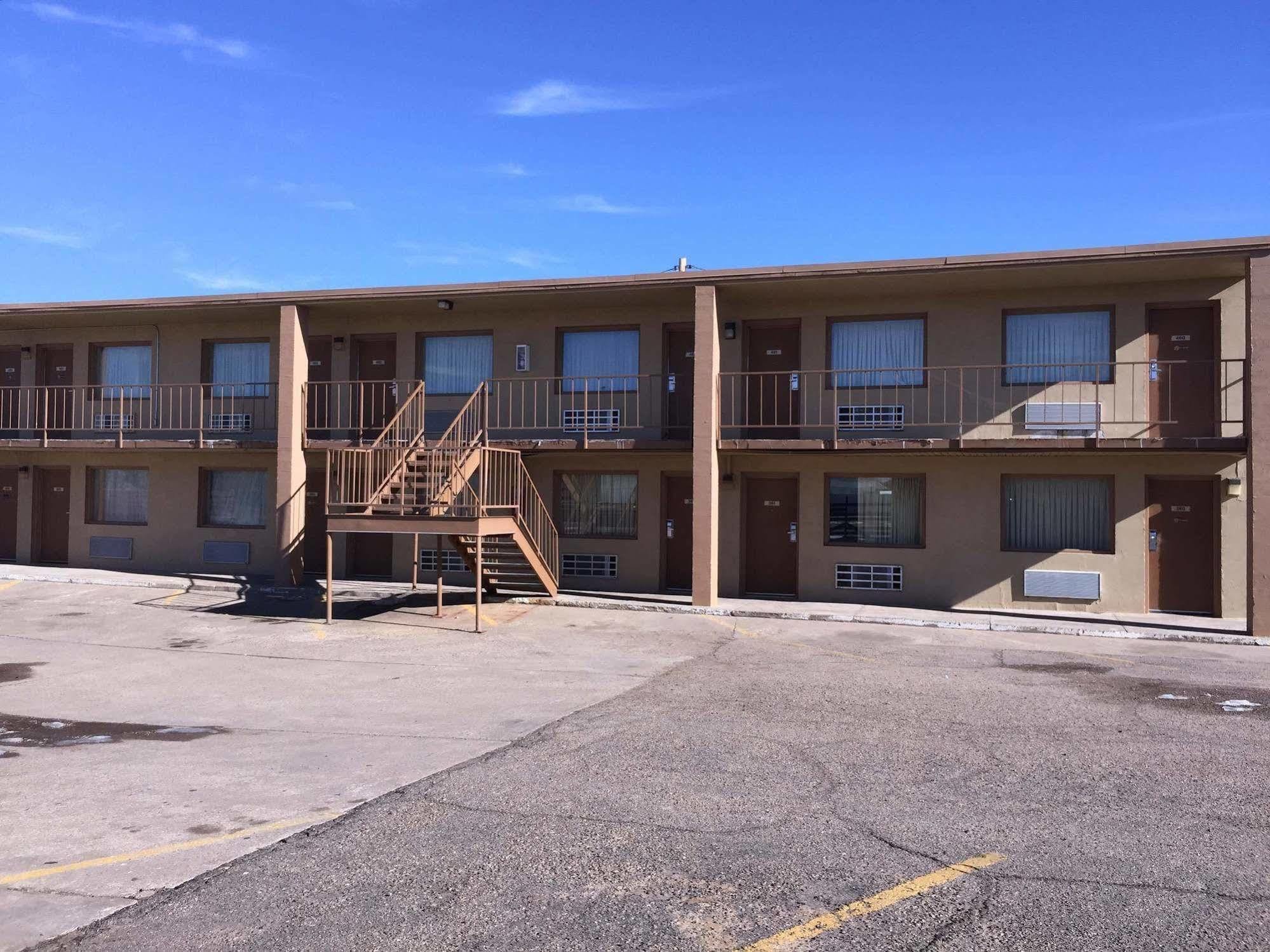 Budget Inn Lafonda Motel Либерал Екстериор снимка