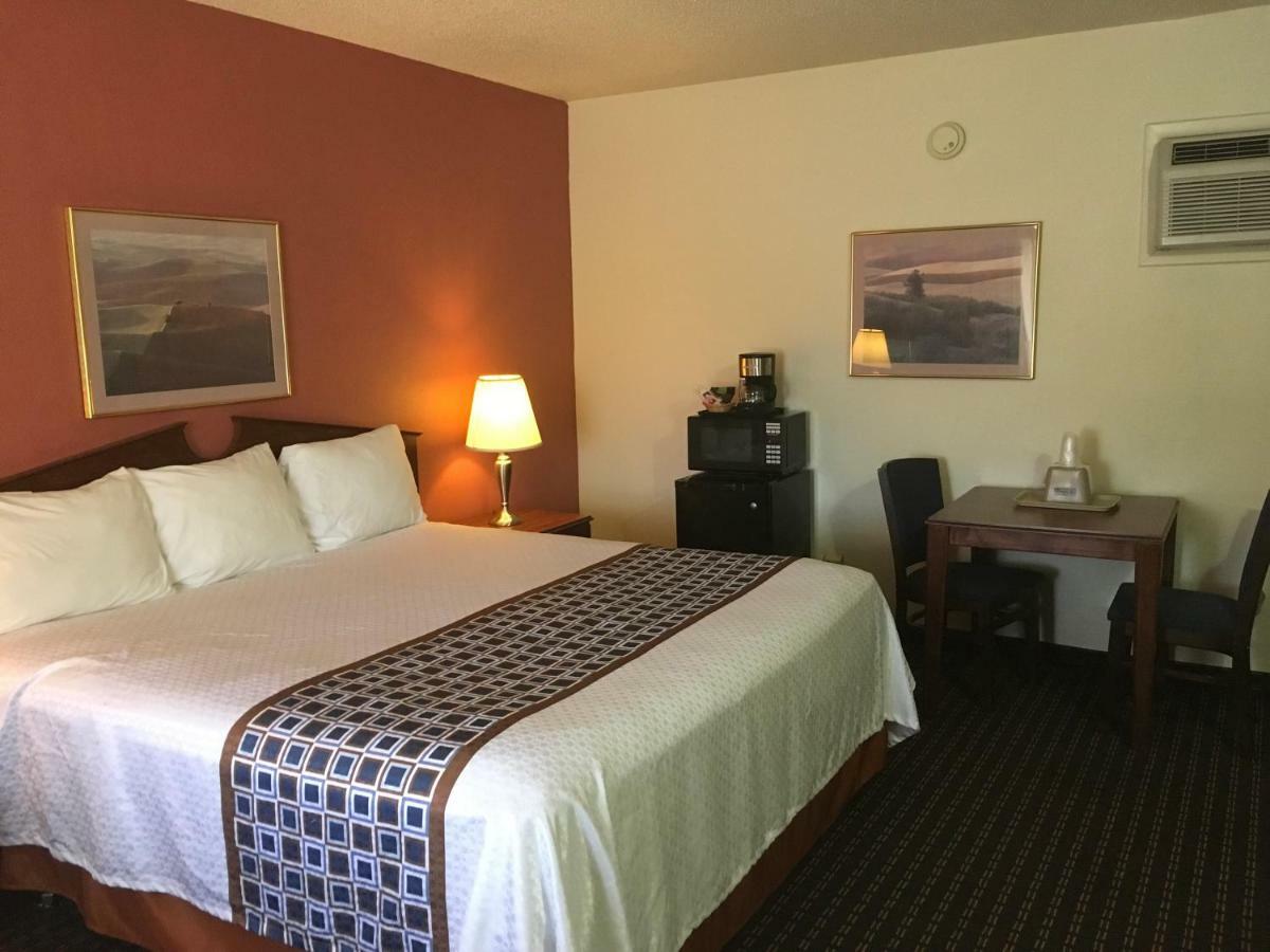 Budget Inn Lafonda Motel Либерал Екстериор снимка