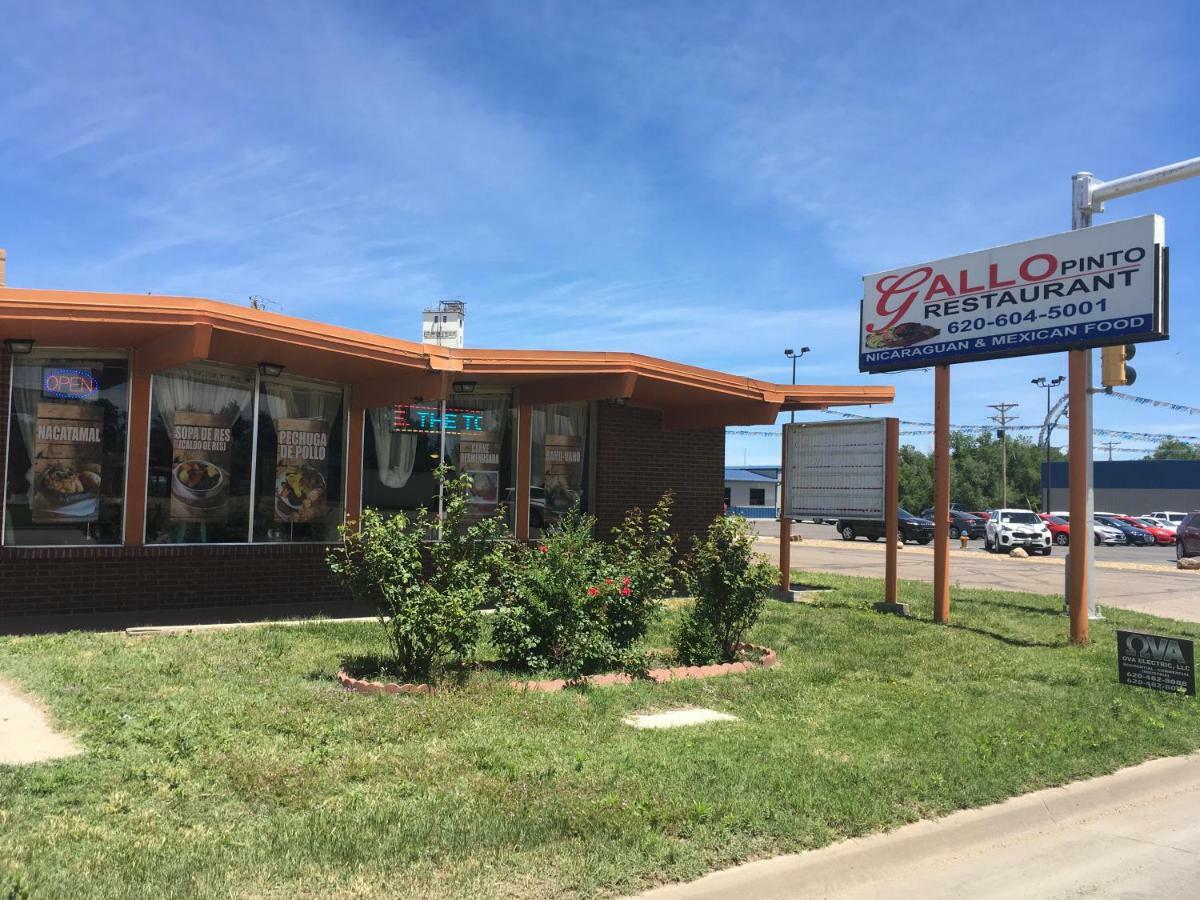 Budget Inn Lafonda Motel Либерал Екстериор снимка